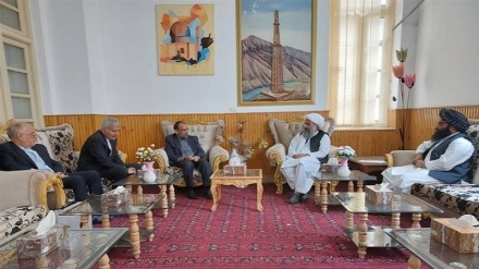 ایران او افغانستان د اورګاډو د پټلۍ په هکله خبرې وکړې