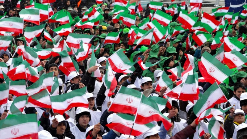 ４月１日はイラン・イスラム共和国建国記念日