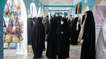 Pameran al-Quran, Ternyata Ada Bagian Penjualan Hijab (2)