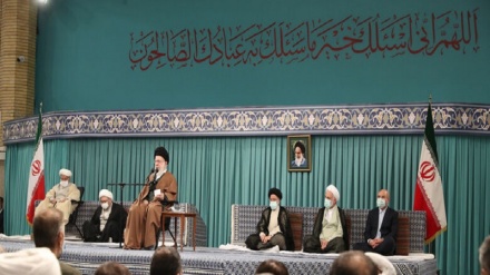 د اسلامي نړۍ نننۍ ستراتېژي باید په فلسطین کې له مبارزو عناصرو سره د مرستې او پیاوړتیا لپاره وي