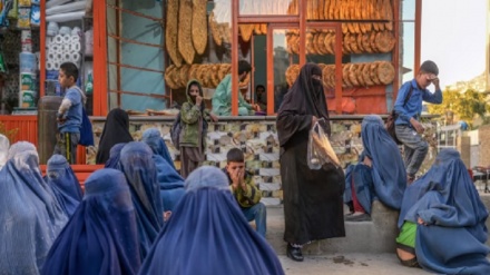 په افغانستان کې روان اقتصادي وضعیت پر ميلیونونو کورنیو اغېزه کړې