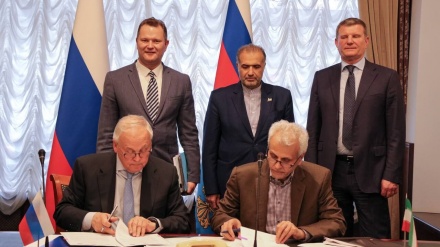 İron və Rusiyə ticori və tranziti həmkoəti sənəd imzoşon kardə