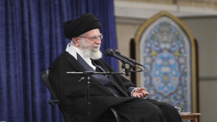 Rahbar: Dinamika Politik Dunia Mengarah Pelemahan Front Musuh Republik Islam