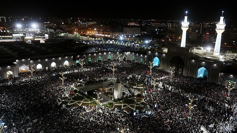 Doa malam ke-21 Ramadan 1444 H di Mashhad, Iran.