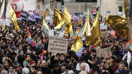 Francia: Cgt, 400mila manifestanti in piazza a Parigi