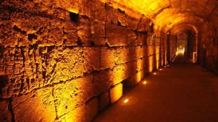 אופיר אקוניס האיומים של החרדים מיותרים - התקציב יעבור