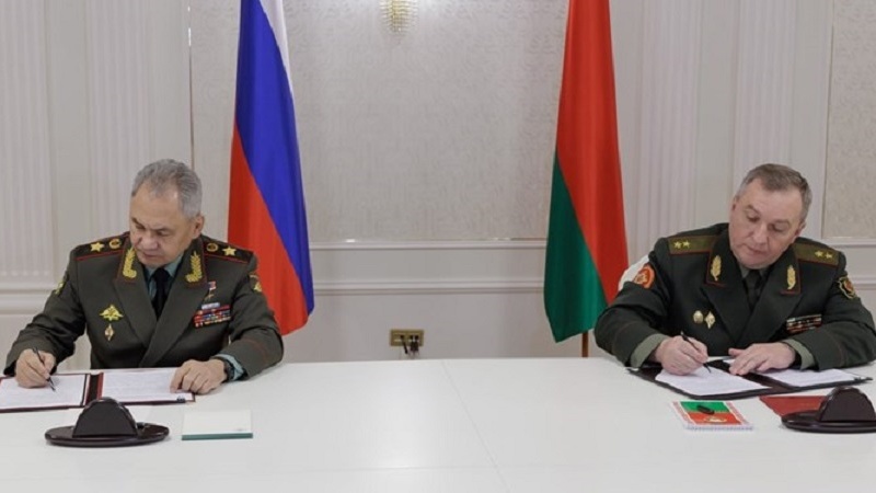 Подписание документа о размещении российского тактического ядерного оружия в Беларуси