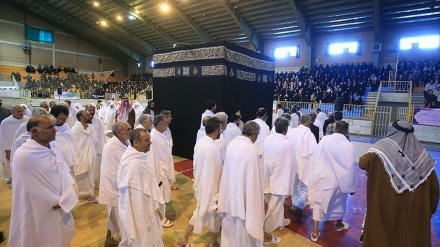 Sebelum ke Tanah Suci, Warga Hamedan Ikuti Latihan Manasik Haji (1)
