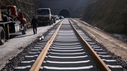 Iran close to opening Caspian Sea-Persian Gulf missing rail link