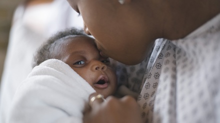米で、黒人妊産婦死亡率が白人の3倍に
