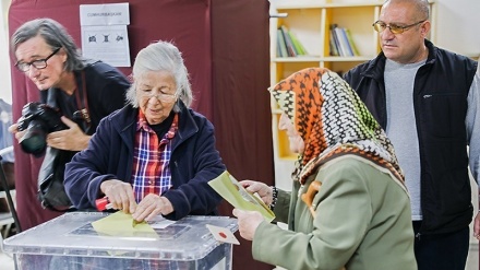 Turkey election: Erdogan reelected after presidential runoff