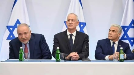 ליברמן קורא לגנץ ולפיד לעזוב את המו