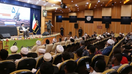 Gülüstanda Ýokary Lideriň nukdaýnazaryndan Amerikanyň adam hukuklary boýunça bäşinji halkara konferensiýasy