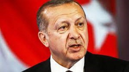 Turchia pronta a rimpatriare i rifugiati siriani