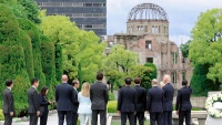 広島市の原爆資料館を訪れたG7首脳ら