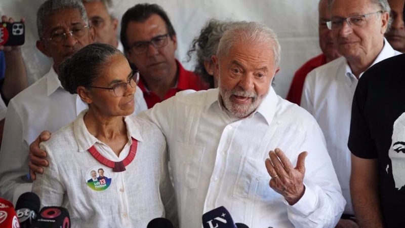  Lula summons ministers amid congress push to limit environmental powers 