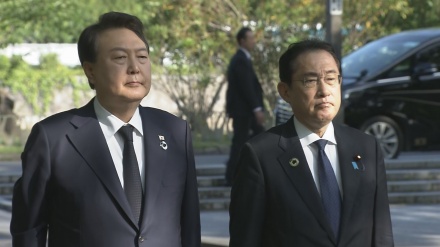 広島で日韓首脳会談、韓国人原爆犠牲者慰霊碑にも献花
