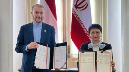 Iran, Indonesia ink 11 cooperation documents