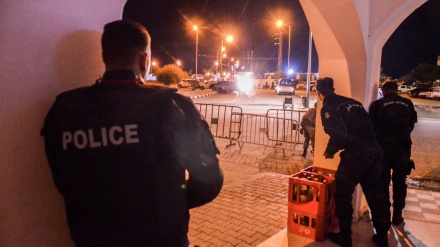 Tunisia, sparatoria davanti a una sinagoga: morti e feriti