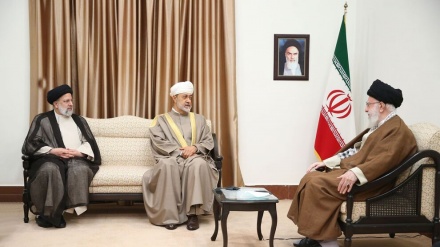 دیدار سلطان عمان با رهبر انقلاب اسلامی ایران