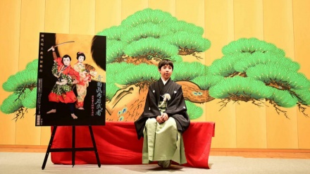 日仏ハーフの歌舞伎俳優誕生、尾上眞秀・10歳で襲名後の初舞台