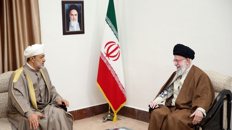دیدار سلطان عمان با رهبر معظم انقلاب اسلامی