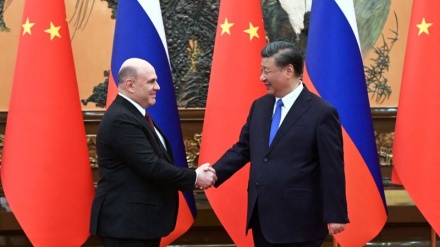 ロシア首相と中国国家主席が会談、関係発展を強調
