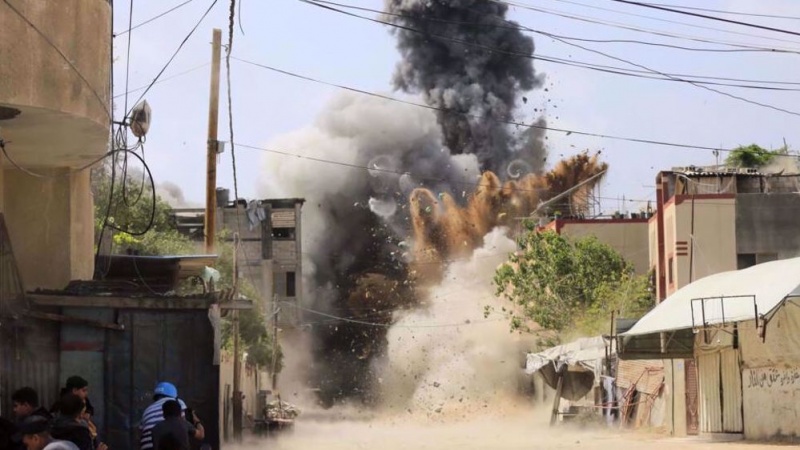  Israeli airstrikes kill 3 Palestinians, injure 10 in Gaza 