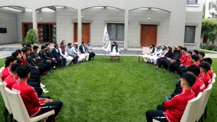 سرپرست ریاست الوزرای طالبان با ورزشکاران دیدار کرد
