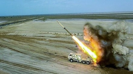 Roket Fajr-5 IRGC Kini Berhulu Ledak Termobarik