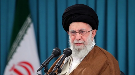 イラン最高指導者「外国勢力がイランと近隣諸国の間に問題を引き起こそうとしている」