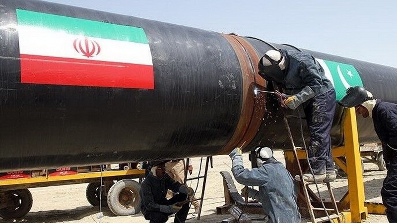Пакистан призывает достроить газопровод, идущий из Ирана