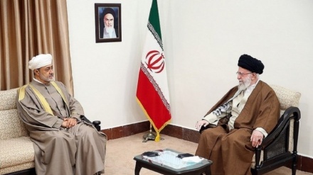 מנהיג המהפכה : הרחבת היחסים בין איראן לעומאן היא האינטרס לשתי המדינות ומברכים על חידוש היחסים עם מצרים