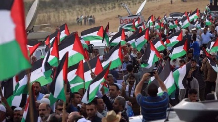  Israeli forces attack Palestinians protesting against ‘flag march’ in Gaza 