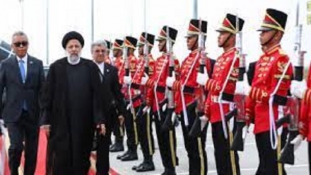 Iran, la fine del viaggio di due giorni di Raisi in Indonesia