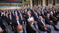 イラン・イスラム革命最高指導者のハーメネイー師と各国に駐留するイラン大使ら