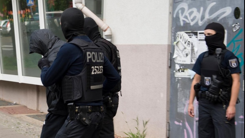 מדינות באירופה ביצעו מבצע מעצרים – נגד רשת ענפה להברחת סמים, נשק והלבנת כספים