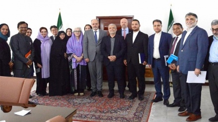از تهران تا کابل (گفتگوهای سازنده‌ مقامات ایرانی با مقامات سازمان ملل متحد در مورد همکاری ها برای حمایت از مردم افغانستان)