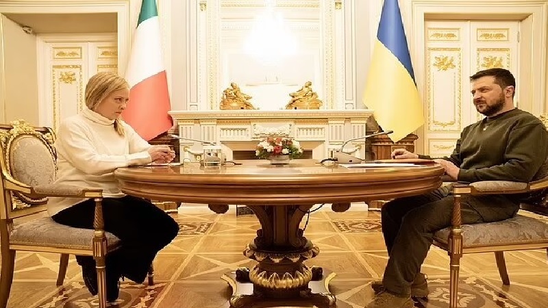 זלנסקי יבקר באיטליה וייפגש עם ראש הממשלה מלוני ועם האפיפיור