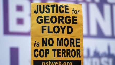 Memperingati Tiga Tahun Kematian George Floyd