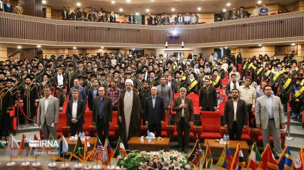 مراسم دانش آموختگی دانشجویان بین المللی از دانشگاه های ایران