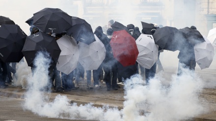 Kekerasan Meletus Selama Protes Hari Buruh Prancis