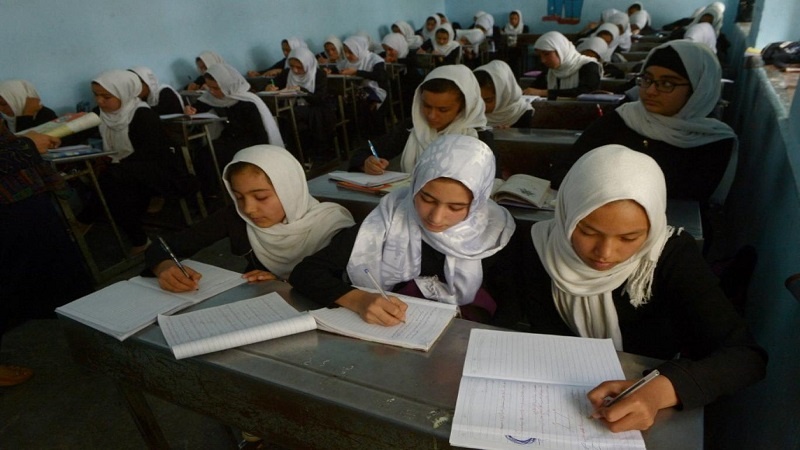 بازگشایی شماری از مراکز آموزشی در هرات پس از تفکیک کلاس‌های آموزشی