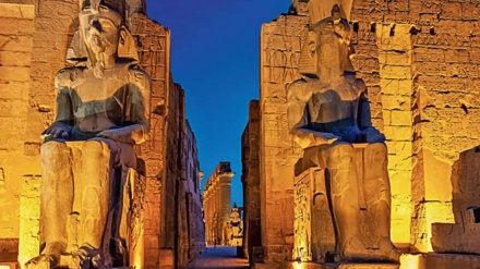 Pengrajin Mesir Mengukir Jalan Menuju Pasar Mewah Dunia