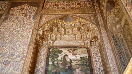 Taman Museum Haft Tanan di Shiraz (3)