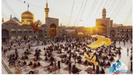 马什哈德市庆祝什叶派第八位伊玛目 伊玛目礼萨诞辰