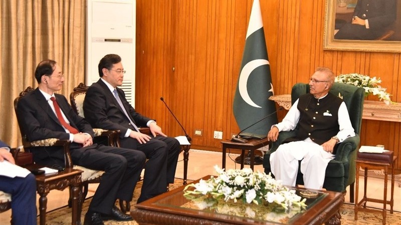 چین: پاکستان در بازسازی افغانستان همکاری کند