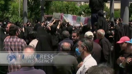 (VIDEO) Funerali dei martiri a Tehran 