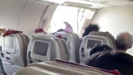 飛行中のアシアナ機で客が非常扉開け、逮捕