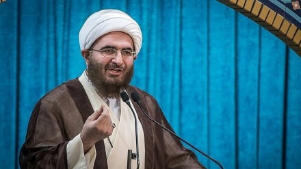 Khatib Jumat Tehran: Rudal Fattah Tingkatkan Keamanan di Kawasan